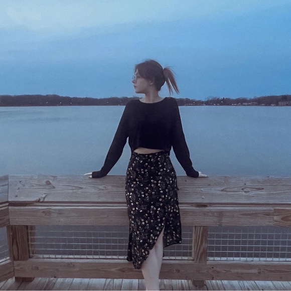 Meet your Posher, Julia - Picture 3 of 5